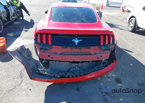 2016 Ford Mustang V6 z USA, uszkodzony, nr VIN 1FA6P8AM9G5221069